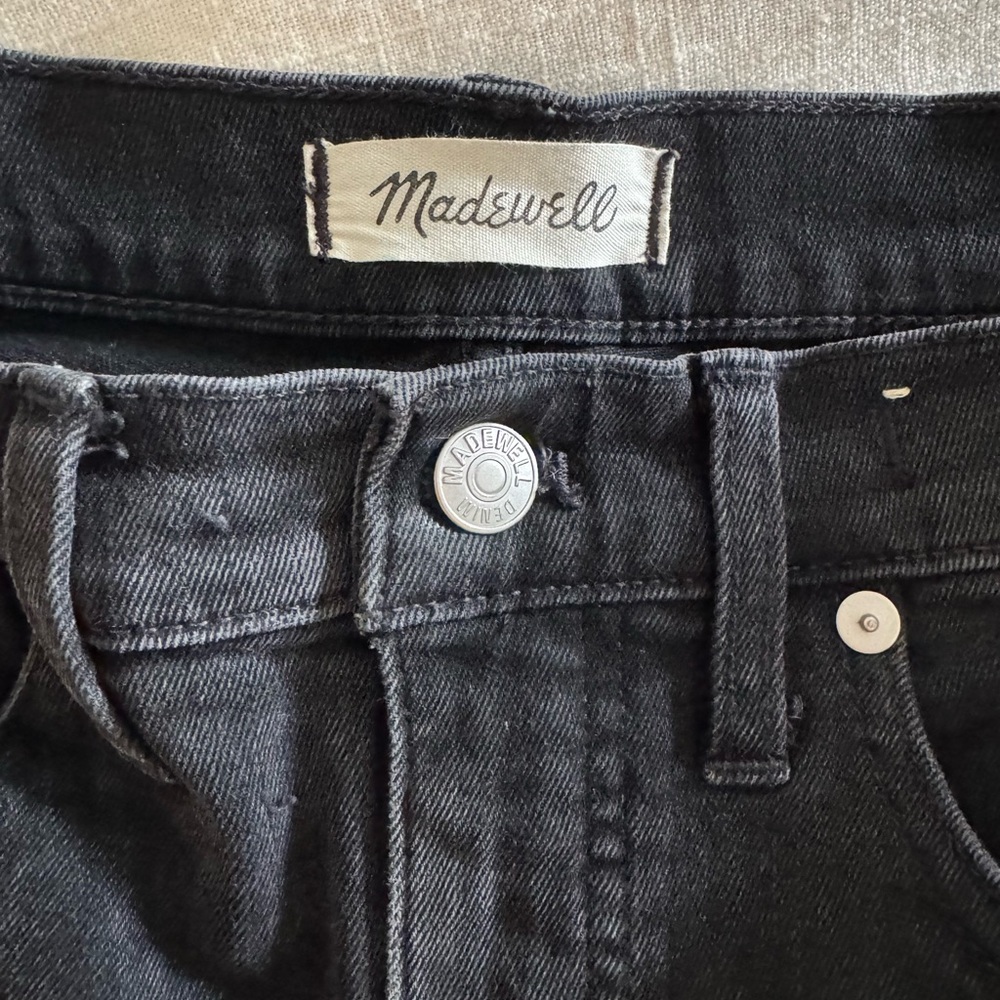 Madewell High-Rise Denim Shorts - Picture 4 of 4